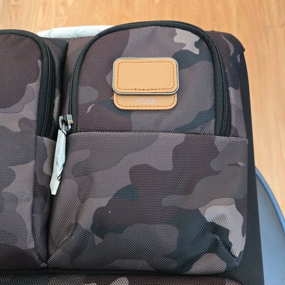 TUMI Fremont Camouflage Expandable Carry On Spinner Suitcase - Picture 9 of 13